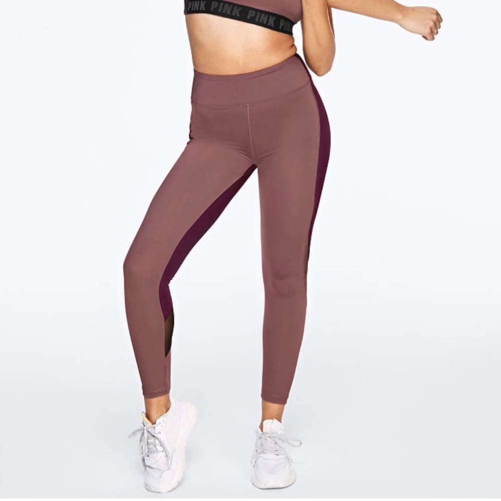 VICTORIA’S SECRET PINK Leggings.